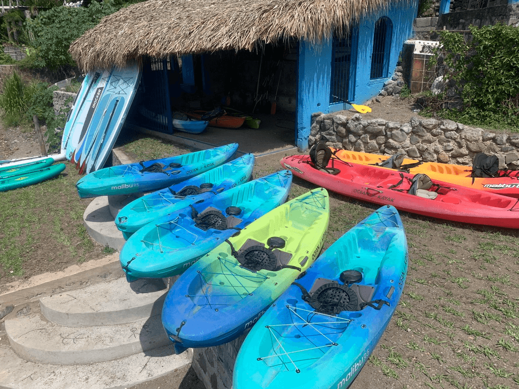 Kayak Guatemala has a large fleet of kayaks and paddleboards. Single and double kayaks are available.