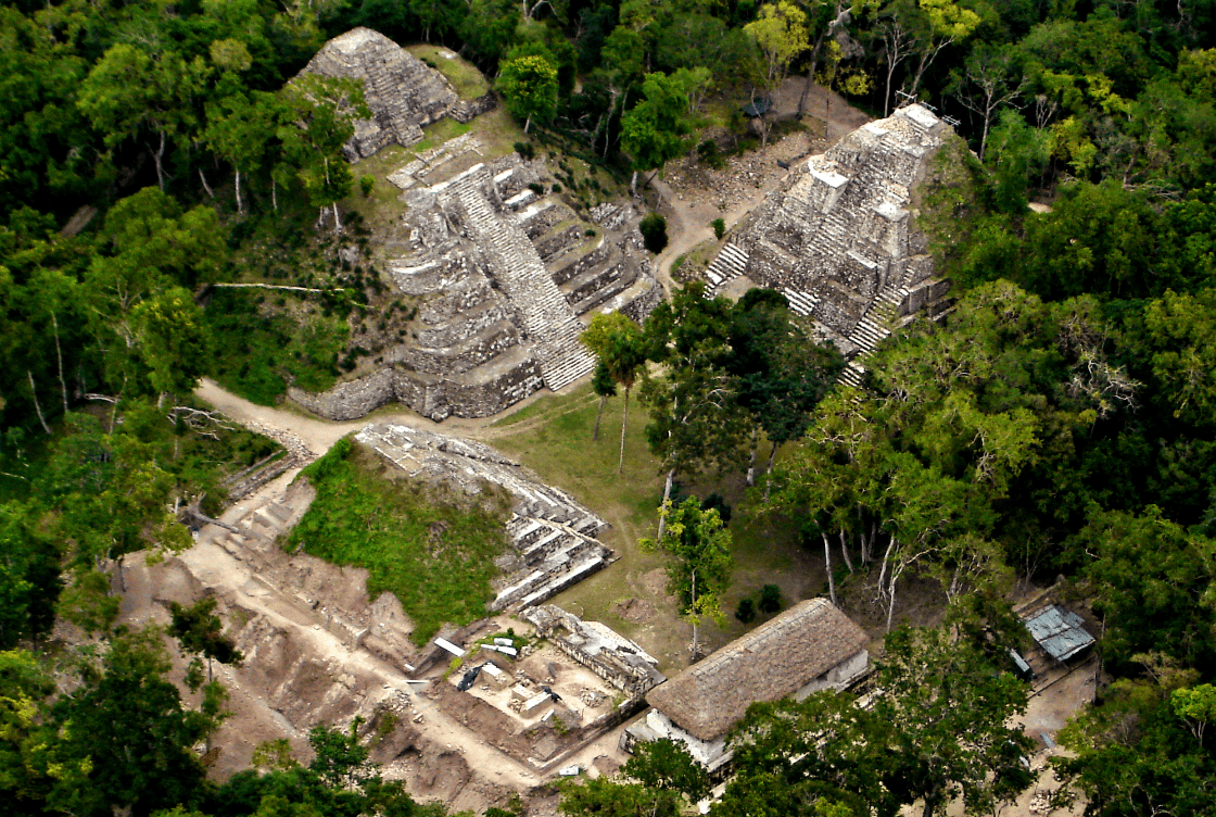 Yaxhá encompasses impressive temple complexes, plazas, and ball courts